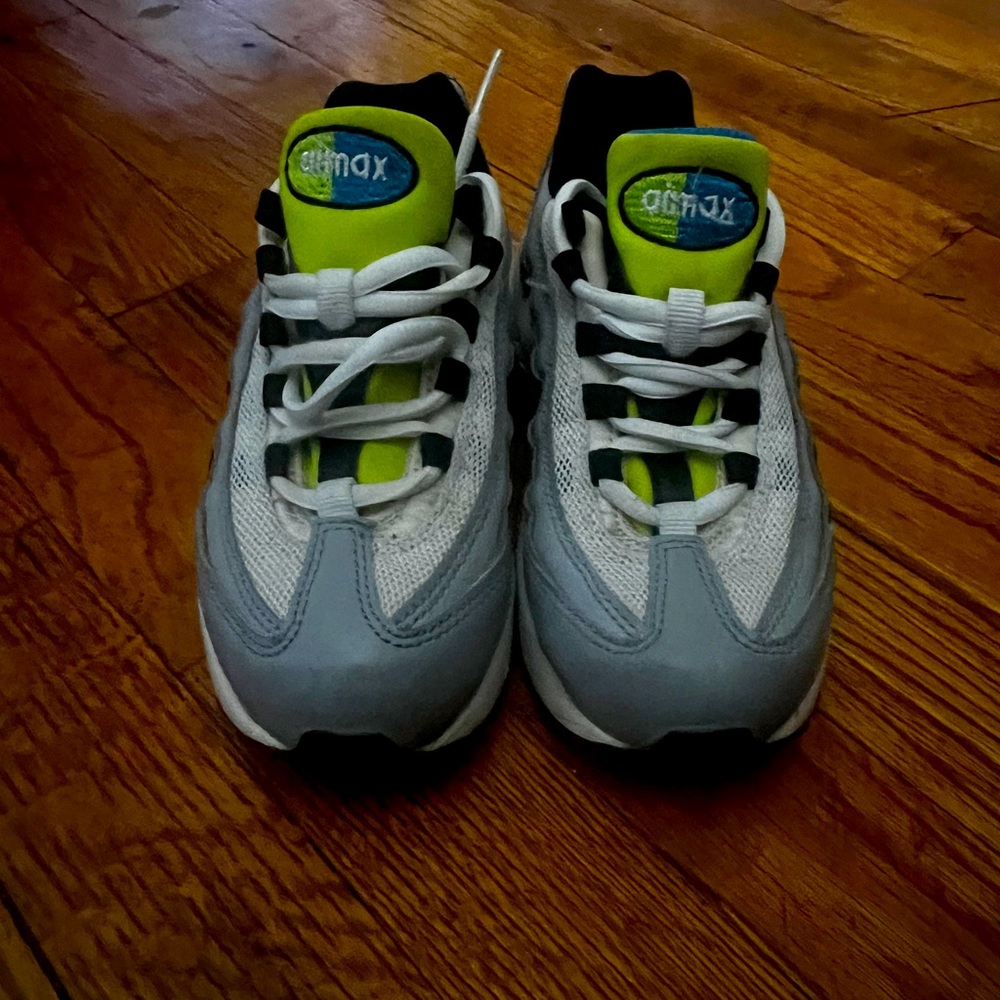 Nike Air Max 95 Wolf Grey/Black-White-Volt Size 12c